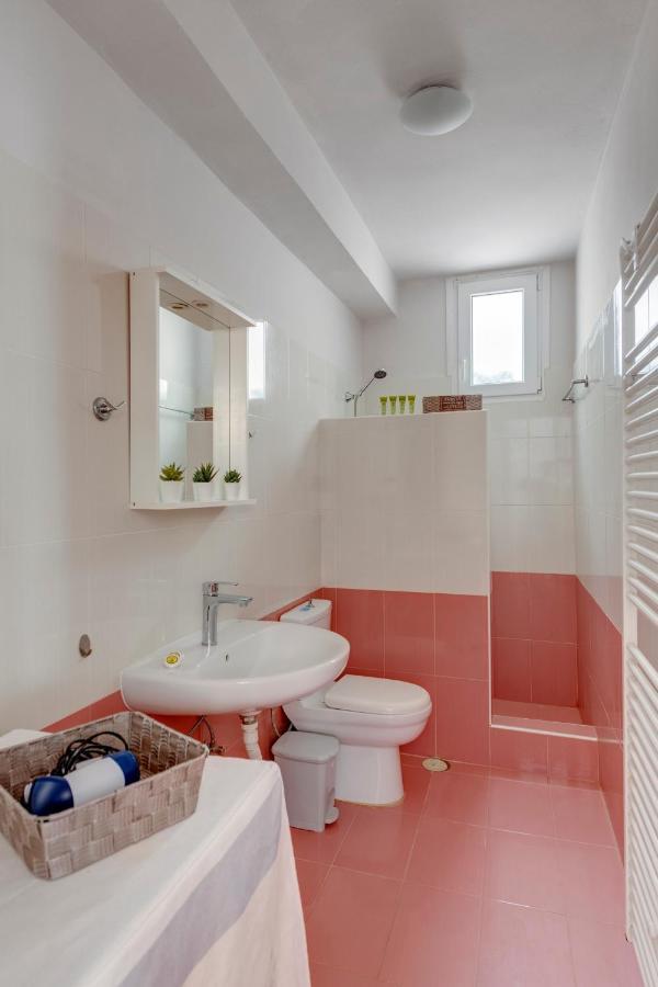 Fabbrica Bnb Vári エクステリア 写真